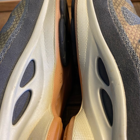 ECCO WOMENS BIOM FJUEL LOW TOP SNEAKER - Picture 11 of 16